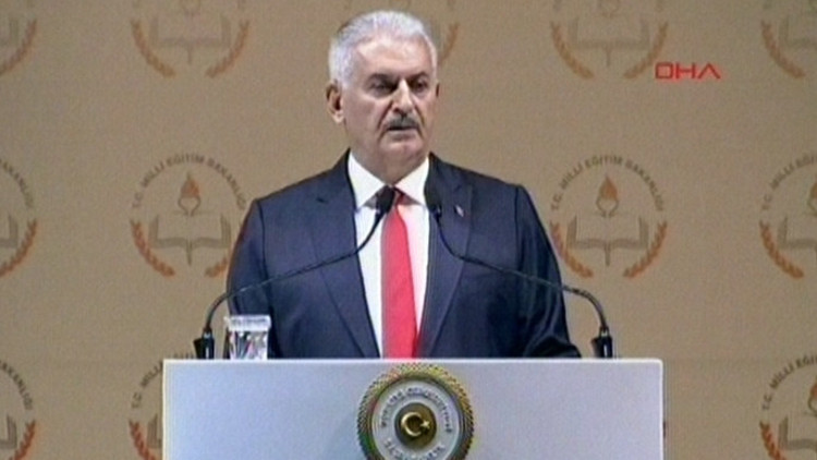 Binali Yıldırım: Yunanistan rahat durduğu müddetçe bizim diyeceğimiz bir şey yok