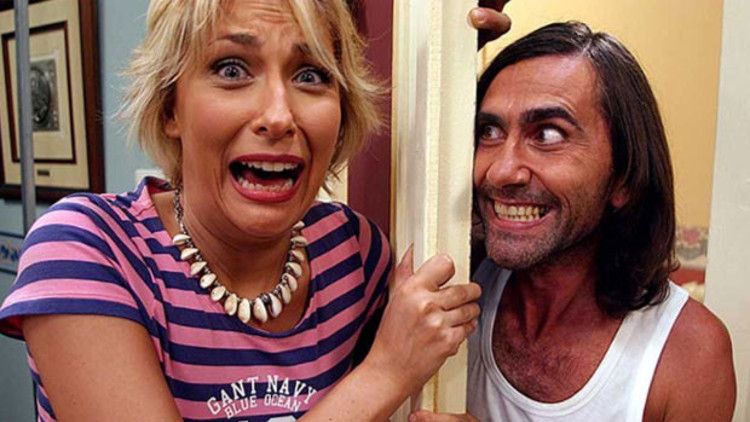 Peker Açıkalın: Yarım saat bakışmalı, 45 dakika klip temalı komedi olmaz