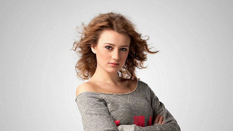 Gizem Karaca kimdir Kaç yaşındadır Aslen nerelidir