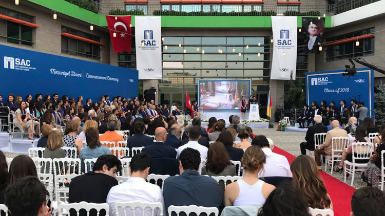 Kolejde ilk mezuniyet heyecanı