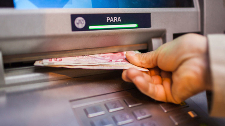 Bu haber milyonları ilgilendiriyor! ATM'den para çekenler dikkat - Hürriyet Haberler