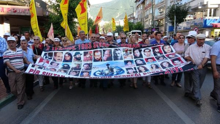Sivas katliamında ölenler Bursada anıldı