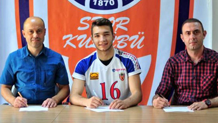 İnegöl Belediyespor, Berkay Bayraktar ile sözleşme yeniledi