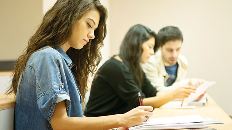 Üniversite kontenjanları azaldı