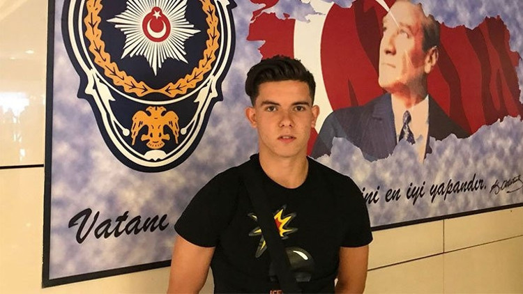 Ferdi Kadıoğlu, Fenerbahçe için İstanbula geldi Ferdi Kadıoğlu, Fenerbahçe için İstanbula geldi
