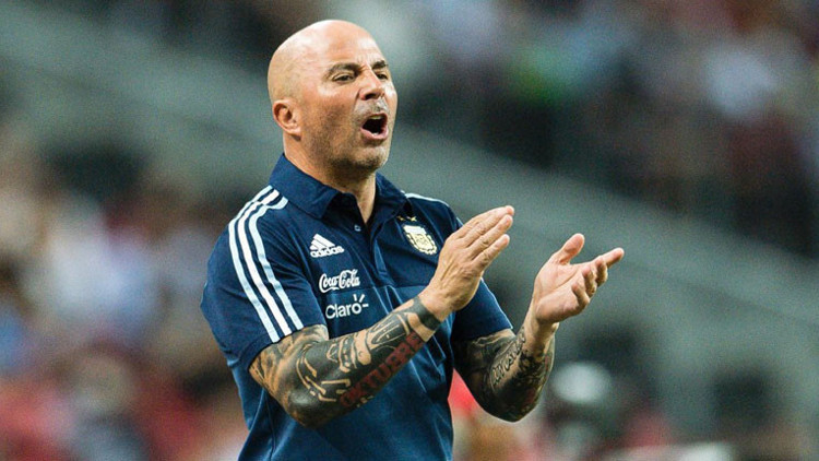 Arjantinde beklenen ayrılık gerçekleşti, Jorge Sampaoli ile yollar ayrıldı
