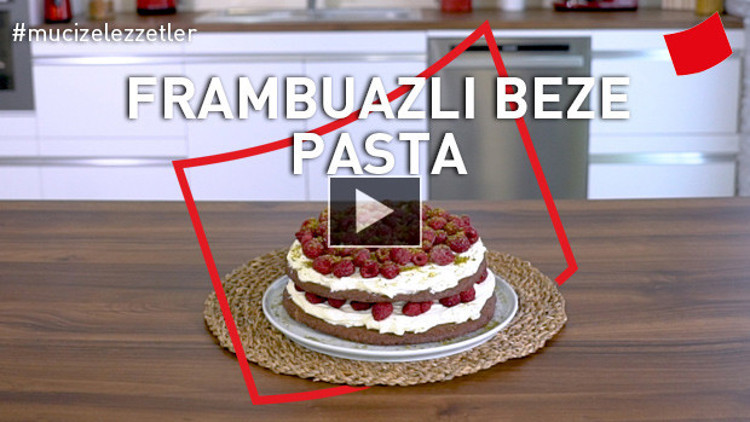 Frambuazlı Beze Pasta Tarifi