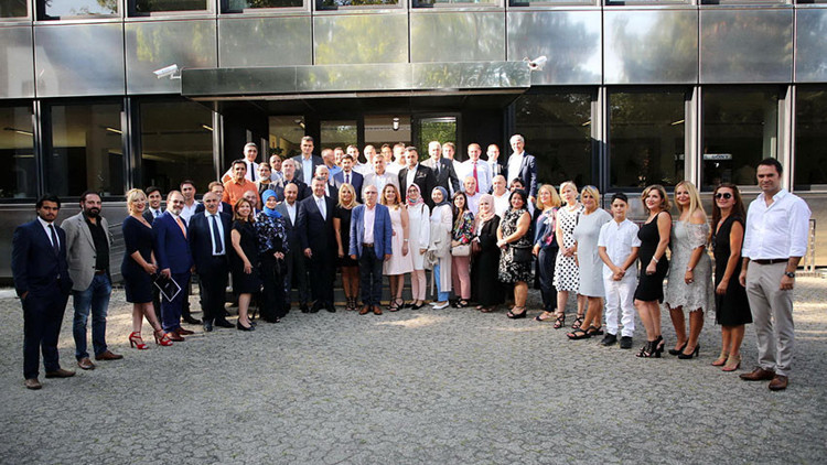 ‘Bayramlar, insana güzellik ve sevgi katar’