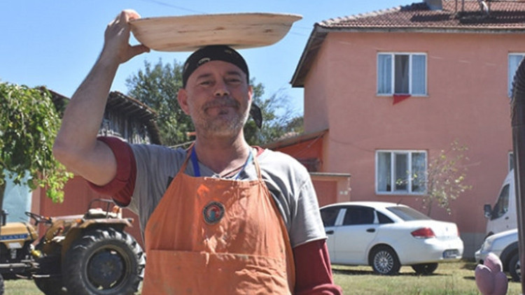 Üniversite hocasının hedefi: Dünyanın en büyük küpünü yapmak