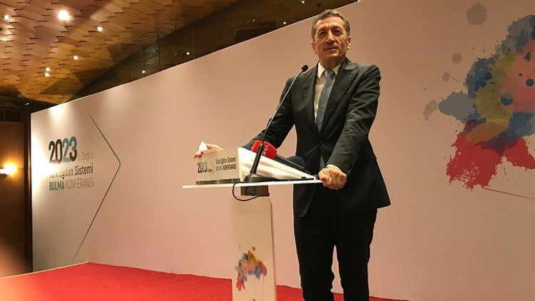 Milli Eğitim Bakanı Ziya Selçuk: Eğitimde ezber ve taklidi bırakmalıyız Milli Eğitim Bakanı Ziya Selçuk: Eğitimde ezber ve taklidi bırakmalıyız