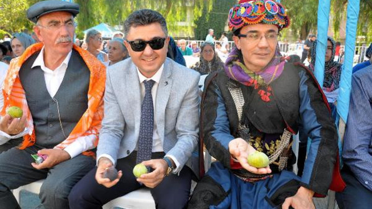 Saraçtan incir ve deve sütünden afrodizyak etkili karışım Saraçtan incir ve deve sütünden afrodizyak etkili karışım