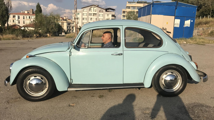 47 yıllık ‘vosvos’una gözü gibi bakıyor 47 yıllık ‘vosvos’una gözü gibi bakıyor