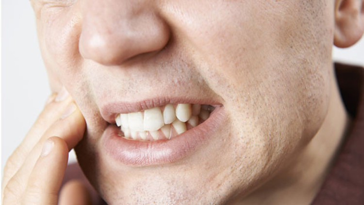 Baş ağrısının nedeni çene eklemi rahatsızlığı olabilir