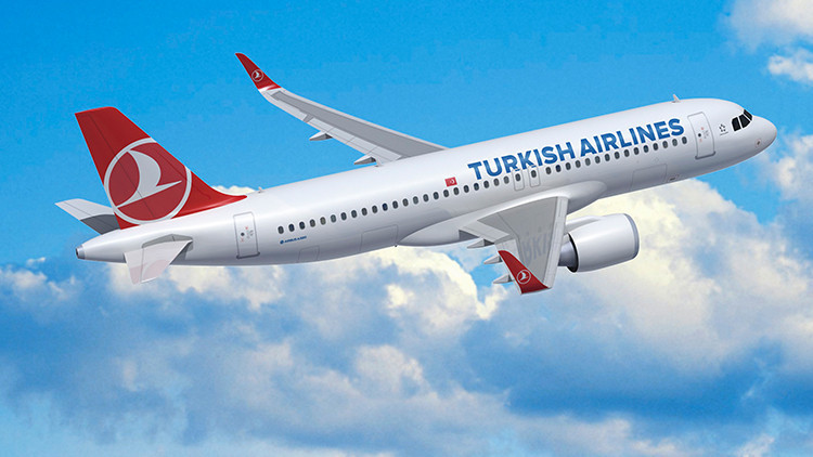 Üçüncü Havalimanına inen ilk yolcu uçağı THY’nin oldu