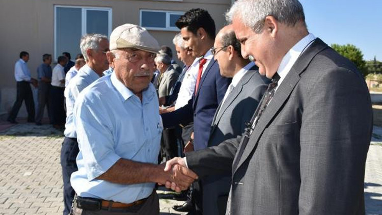 Vali Güvençer, Köprübaşılı muhtarları dinledi