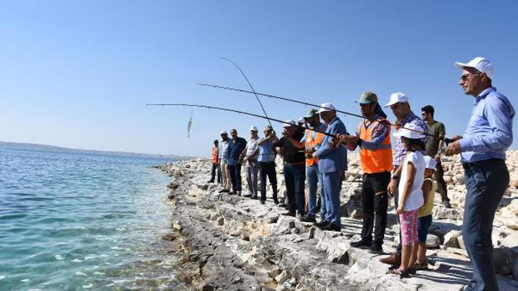 Olta balıkçıları Hilvanda buluştu Olta balıkçıları Hilvanda buluştu