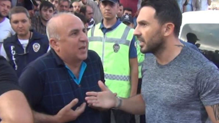 Ahmet Dursun isyan etti: Kalecimi döveceklerdi