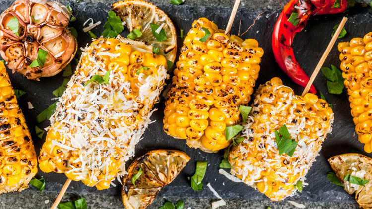 Parmesanlı Soslu Koçan Mısır Parmesanlı Soslu Koçan Mısır