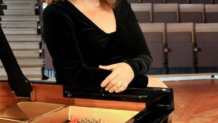 KODA sezonu İdil Biret ile açacak KODA sezonu İdil Biret ile açacak