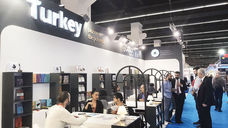 Türkiye en büyük kitap fuarında Türkiye en büyük kitap fuarında