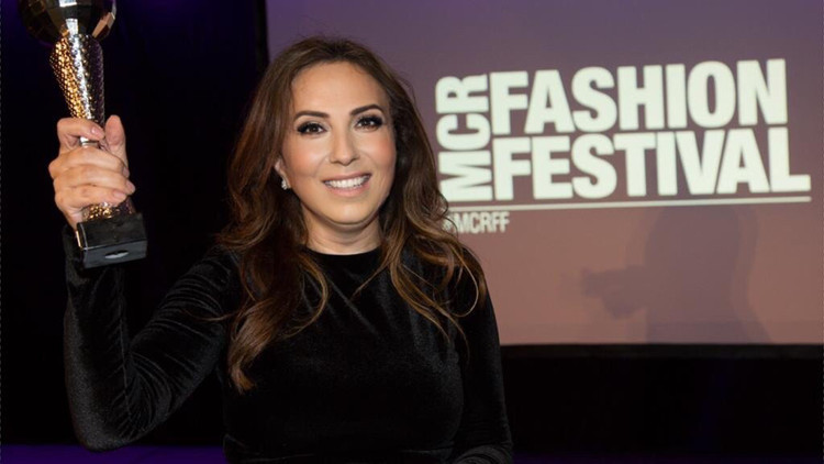 İngiltere’nin En İyi Moda Tasarımcısı Zeynep