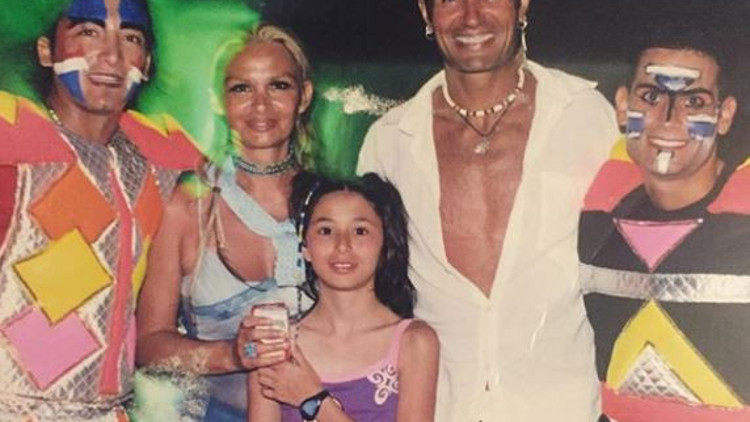 Yaşar Alptekin ilk eşiyle 21 yıl sonra yeniden evleniyor...  Nilgün Altınyay kimdir