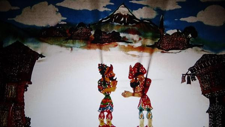 Karagöz ve Hacivat canlı sinemada çocuklarla buluştu Karagöz ve Hacivat canlı sinemada çocuklarla buluştu