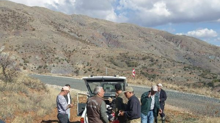 Kaçak avlanan 19 kişi yakalandı
