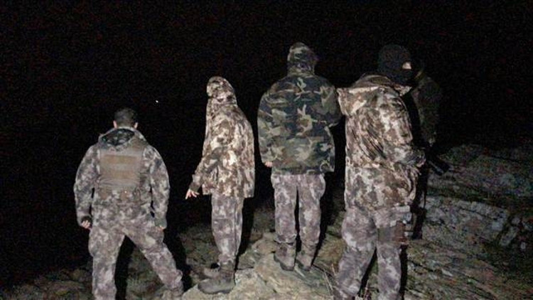 Son dakika... Denizlide düşen eğitim uçağının koordinatları tespit edildi