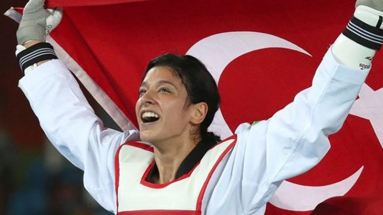 Nur Tatardan altın, Nafia Kuşdan bronz madalya