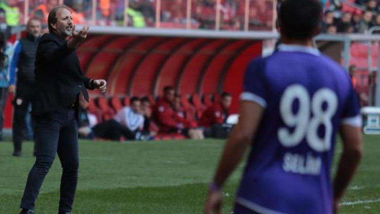 Taşkın: İlk yarıyı lider bitirmek istiyoruz