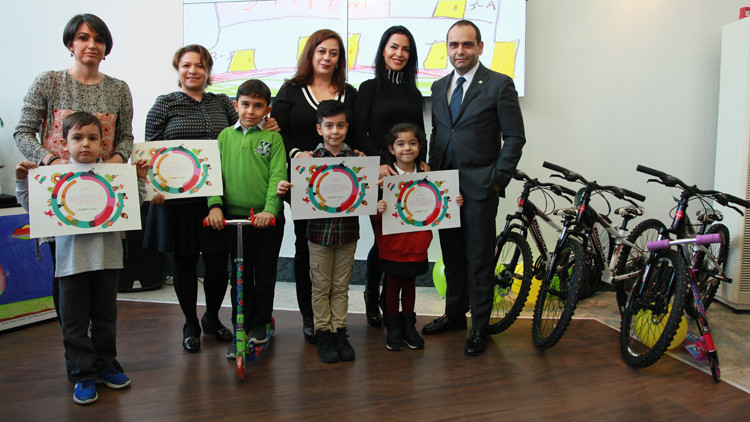 Tasarrufu kumbara resimleriyle anlattılar Tasarrufu kumbara resimleriyle anlattılar