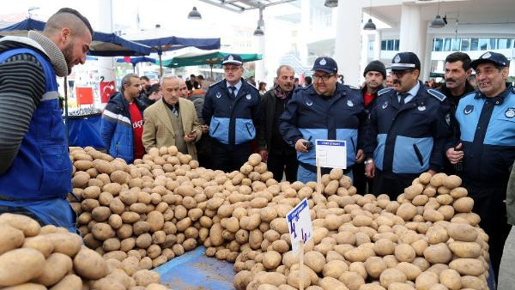 Engelli öğrenciler bir günlüğüne belediye personeli oldu
