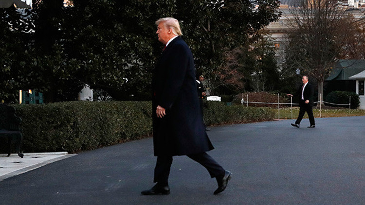 Trumpı bombaladı... Çılgına döndü