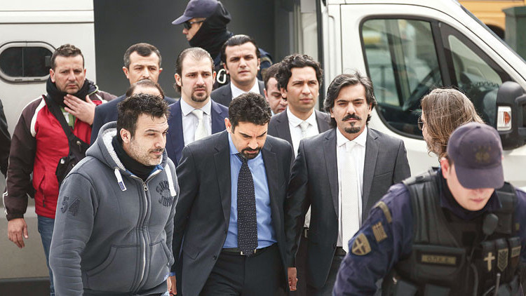 4 darbeciye mülteci statüsü