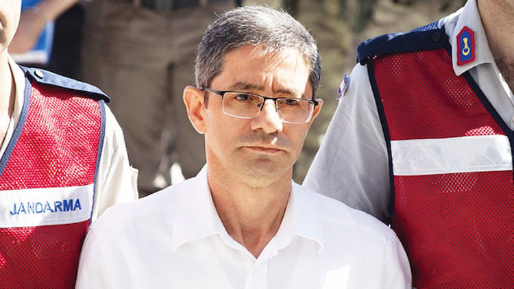 Darbe girişiminin kilit ismi ve eşi hakim karşısına çıkıyor