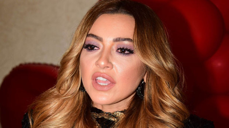 Mahkemeye Hadise de gitti Takıntılı hayrana 5 ay hapis... Mahkemeye Hadise de gitti Takıntılı hayrana 5 ay hapis...