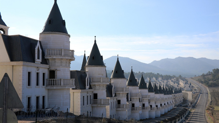 Çok tartışılmıştı... O evler için yeni iddia Çok tartışılmıştı... O evler için yeni iddia