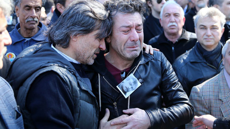 Gözyaşlarını tutamadılar Aytaç Arman son yolculuğuna uğurlandı