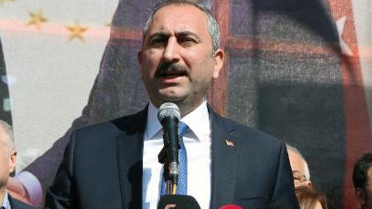 Adalet Bakanı Gül: 315 bin Suriyeli memleketine döndü