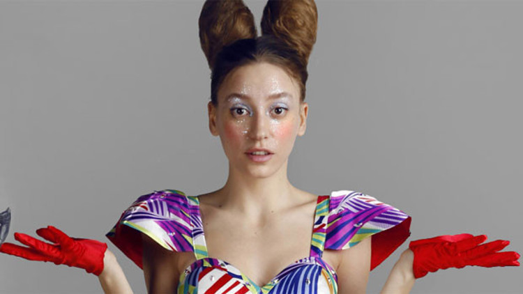 Serenay Sarıkaya hastanelik oldu Serenay Sarıkaya hastanelik oldu