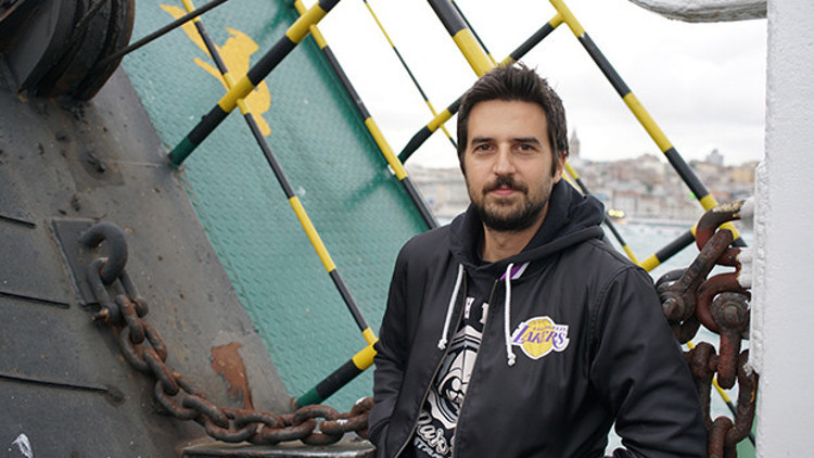 Türkiyenin ilk Youtuberı, sütü seven kamyoncu: Volkan Öge Kampüste Türkiyenin ilk Youtuberı, sütü seven kamyoncu: Volkan Öge Kampüste