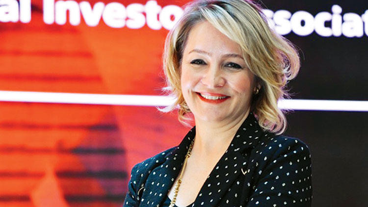 YASED Başkanı Ayşem Sargın: Ekonomik kalkınma kadına yapılacak yatırımdan geçiyor YASED Başkanı Ayşem Sargın: Ekonomik kalkınma kadına yapılacak yatırımdan geçiyor