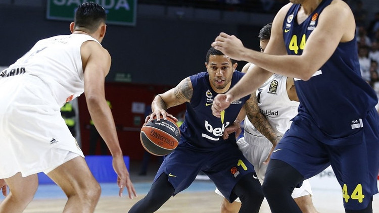 Fenerbahçe Beko, Madridde kaybetse de liderliğe devam Fenerbahçe Beko, Madridde kaybetse de liderliğe devam