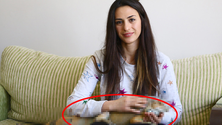 Ankaradaki evinde dev iguanayla birlikte yaşıyor