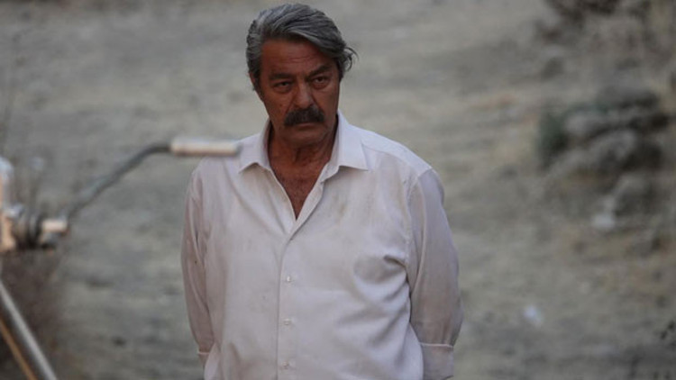 Kadir İnanırın altın yılı filmi: Kapı Kadir İnanırın altın yılı filmi: Kapı