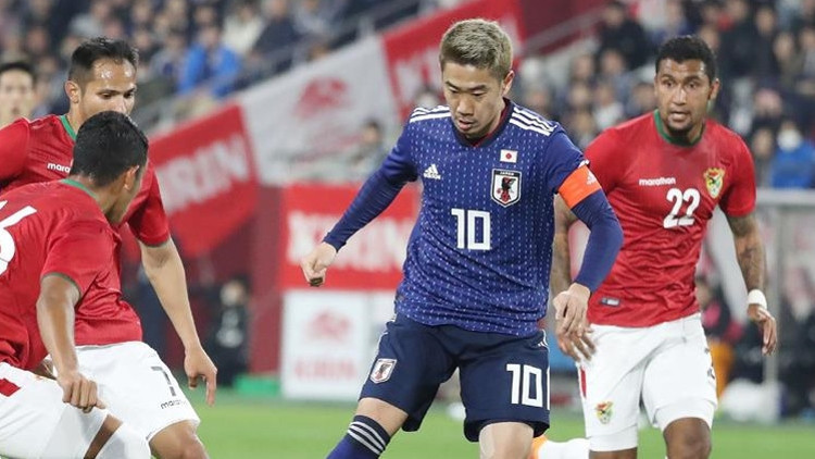 Kagawa sahaya kaptan çıktı, Japonya 1-0 kazandı