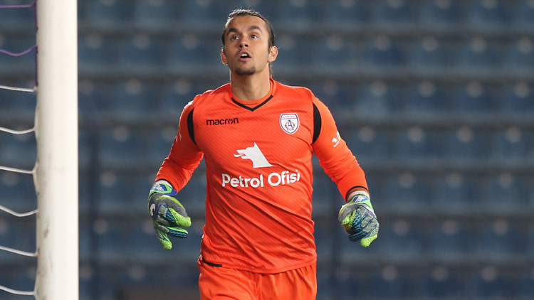 Altınordu kalecisi Erce Kardeşler, Beşiktaş yolunda Altınordu kalecisi Erce Kardeşler, Beşiktaş yolunda