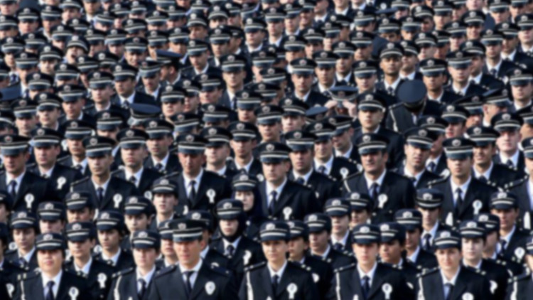 FETÖye karşı dik duran kurumlardan biri Polis Teşkilatı