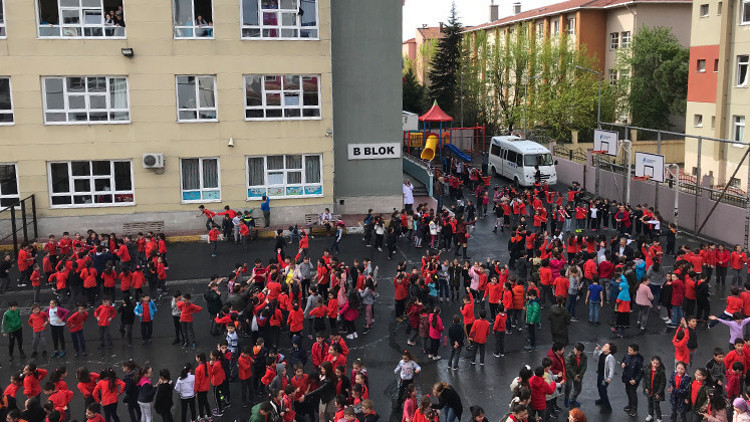 Minikler sağlık için spor yaptı Minikler sağlık için spor yaptı